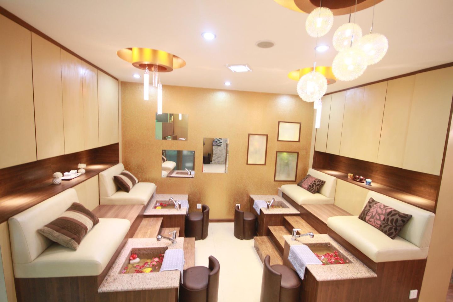 Ananeke Beauty Salon and Spa Hair and beauty in New Baneshwor, Kathmandu